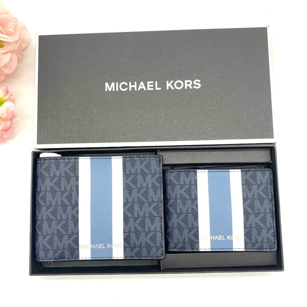 **NWT**Michael Kors Men’s Navy Stripe MK Logo Wallet Set